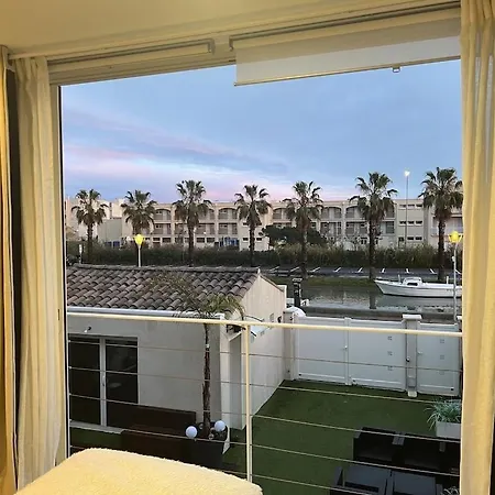 Loue Maison 160m2 Avec Piscine Chauffee Et Jacuzzi A 2 Pas De La Plage Et Du Centre