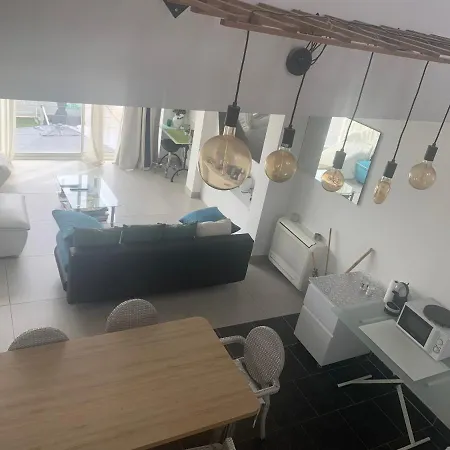 Loue Maison 160m2 Avec Piscine Chauffee Et Jacuzzi A 2 Pas De La Plage Et Du Centre * Palavas-les-Flots
