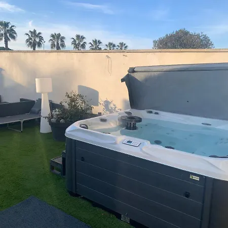 Apartment Loue Maison 160m2 Avec Piscine Chauffee Et Jacuzzi A 2 Pas De La Plage Et Du Centre Palavas-les-Flots